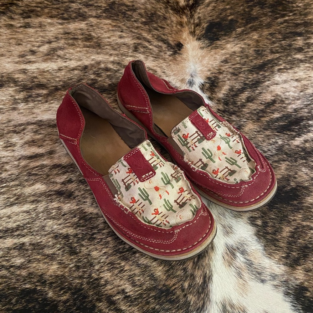 Ariat Cruisers